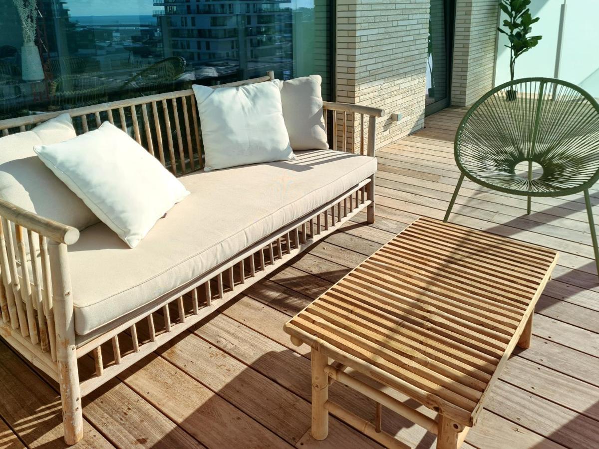 Central Park Tower Sea View Residence With Pool And Gym Ostende Exterior foto