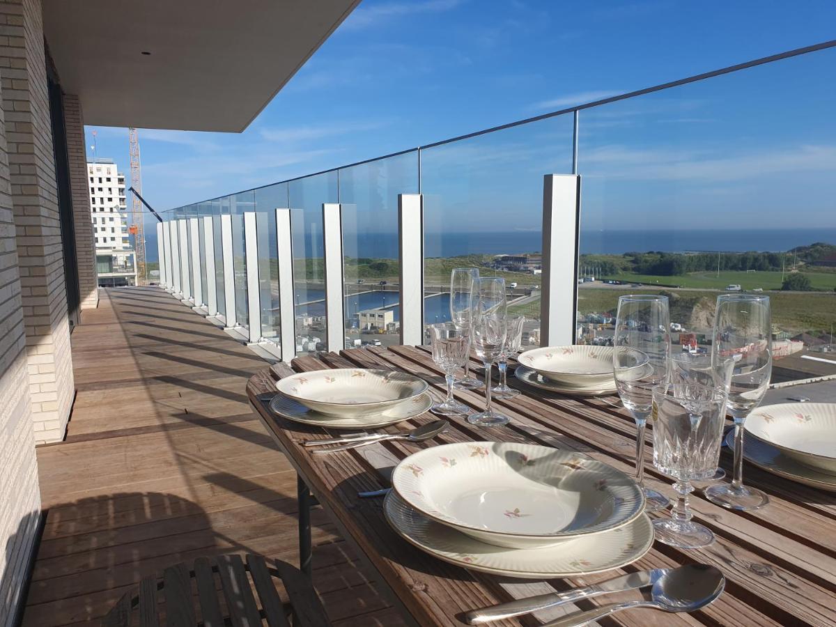 Central Park Tower Sea View Residence With Pool And Gym Ostende Exterior foto